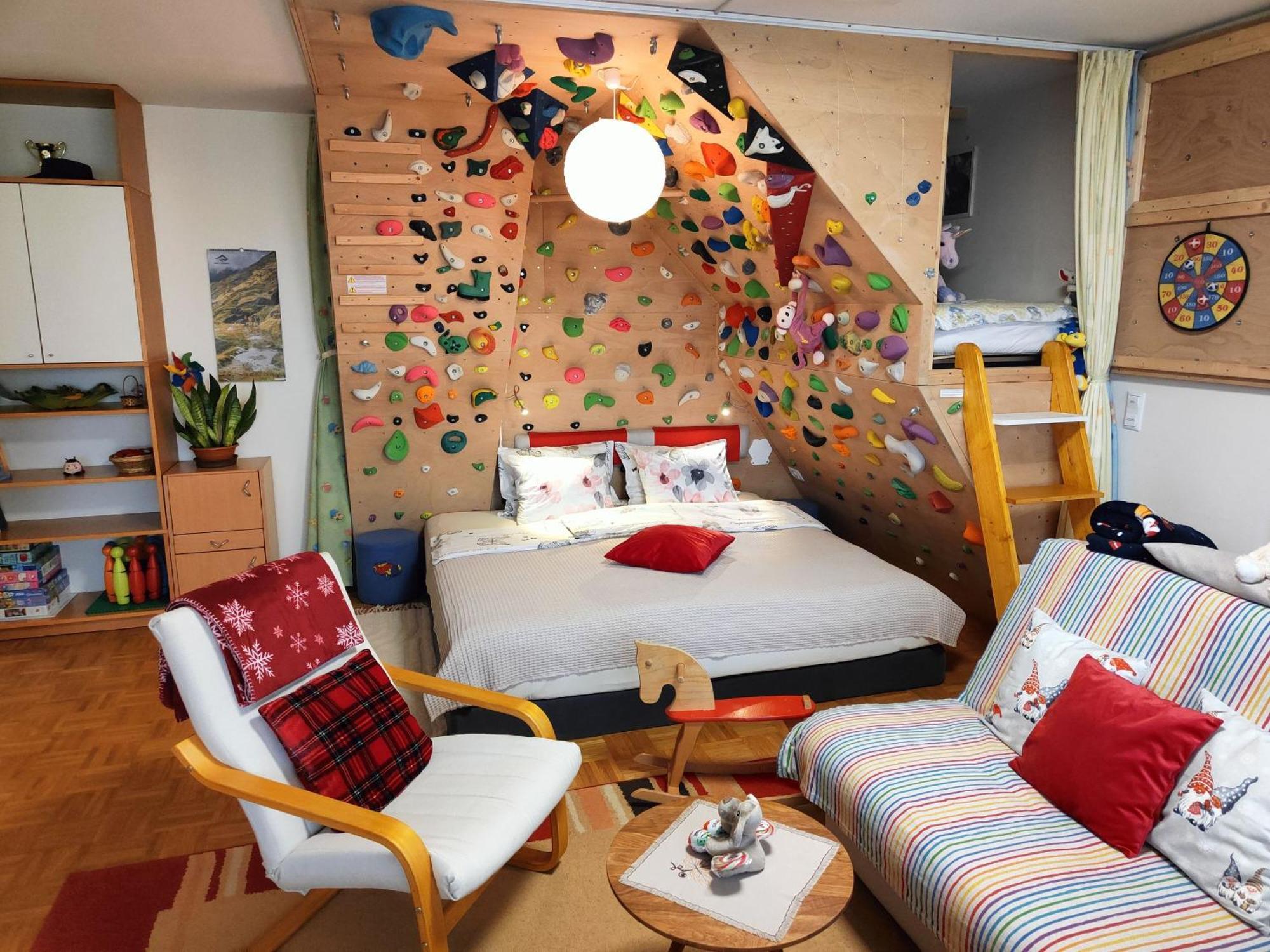 Apartma Velesa * Race