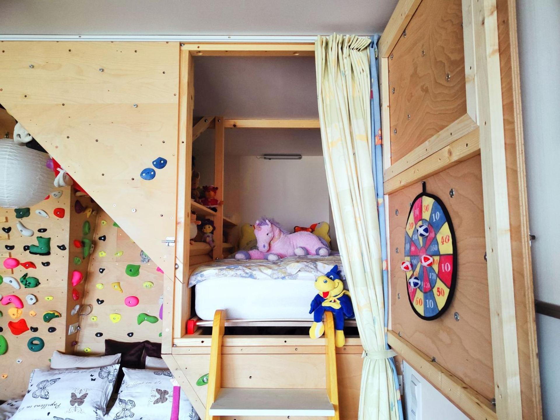 Apartma Velesa * Race