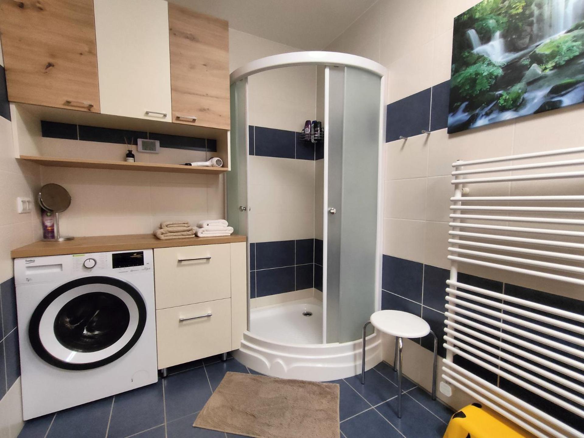 Apartma Velesa Apartment *